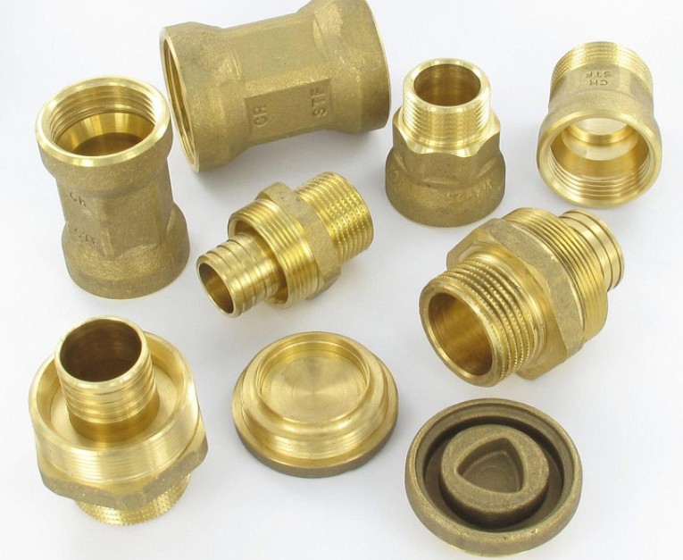 Резьбовые соединительные фитинги различных типов